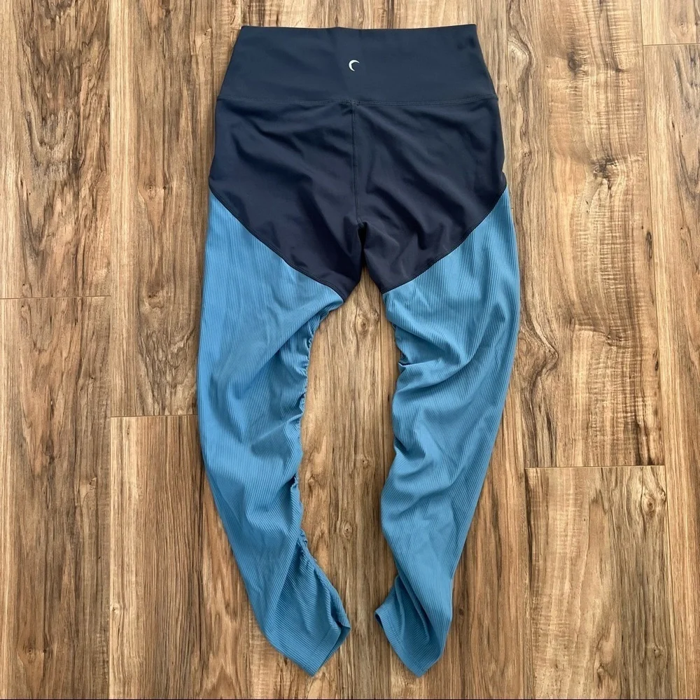 🦊NWOT Zyia Storm Parallel Luxe Leggings​​​ - Picture 4 of 10